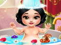 Spil Snedronning Babybad online